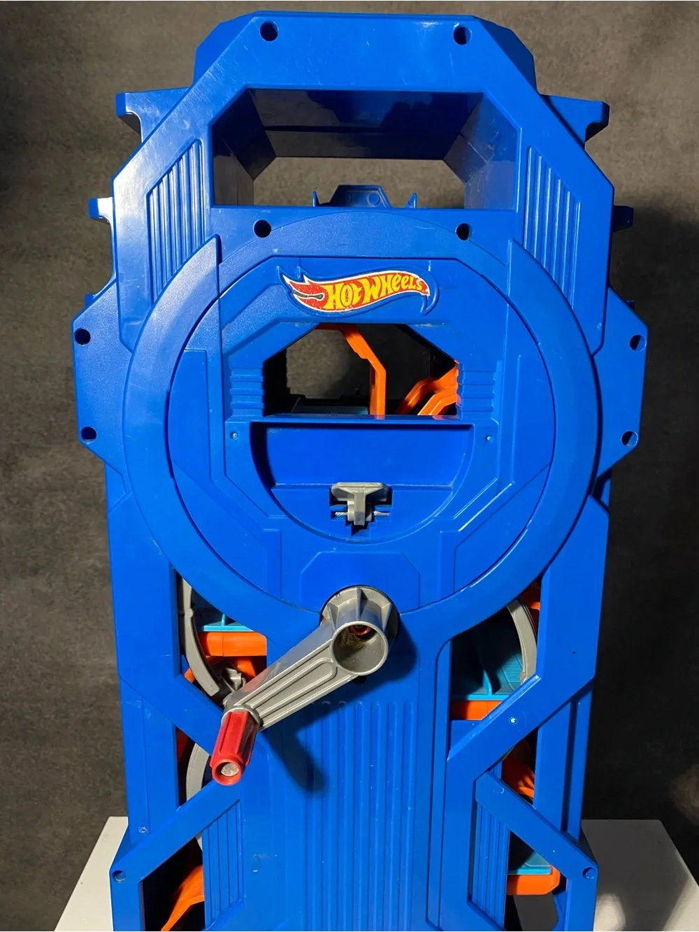 Hot Wheels Mega Garage Car Wheel Storage Tower Playset Crank Lift Blue